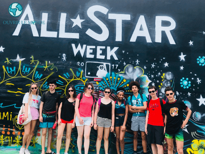 Jeunes à Wynwood lors d’un séjour avec le CEI-Colo CEI à Miami 