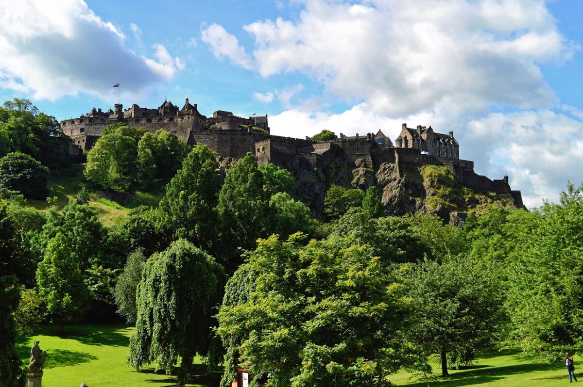 Vue sur le château depuis Princes Street Garden