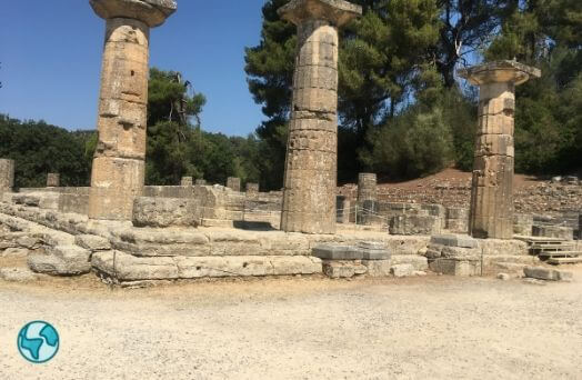 delphes apollon temple grece