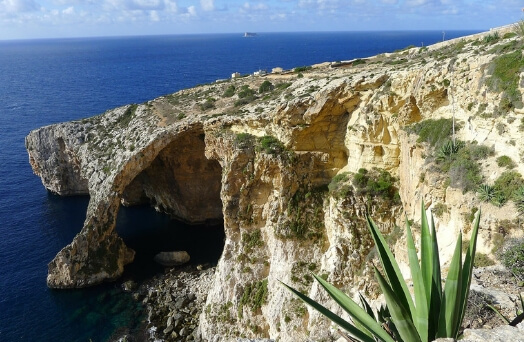 gozo malte fenetre azur