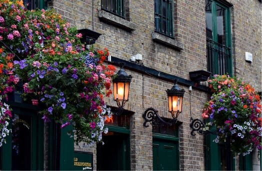  galway quay street quartier